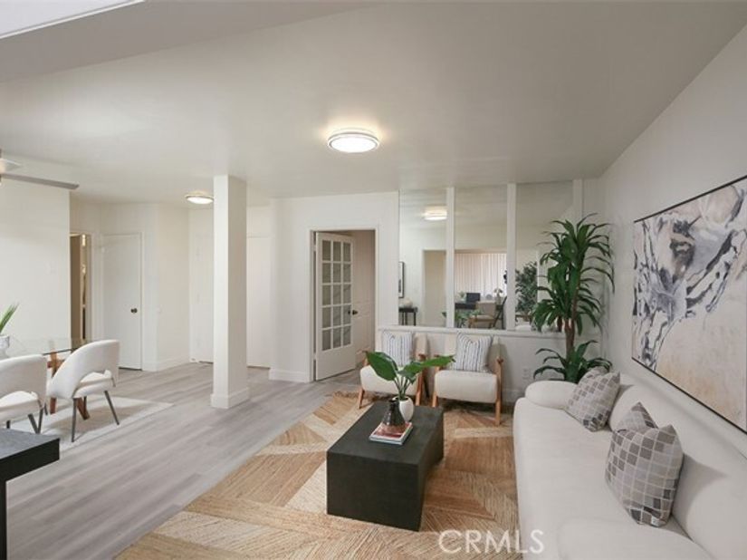 5651 Sumner 109, Culver City CA 90230