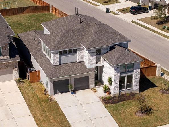 102 Fortuna Ct, Liberty Hill TX 78642