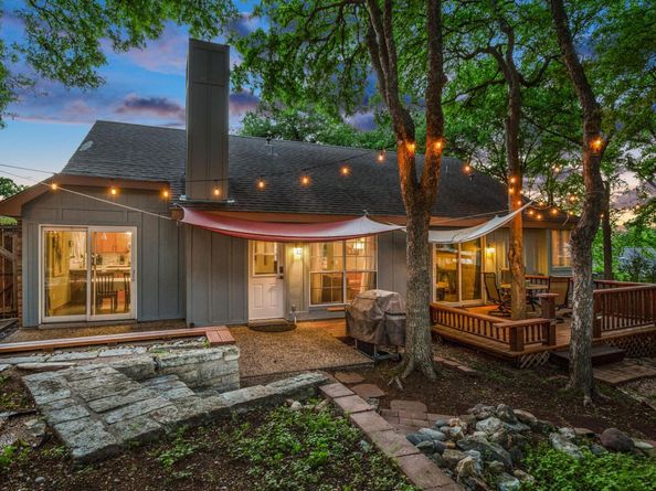 3015 Sunridge DR, Austin TX 78741