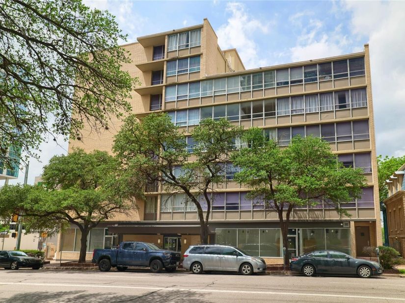 1800 Lavaca ST A508, Austin TX 78701