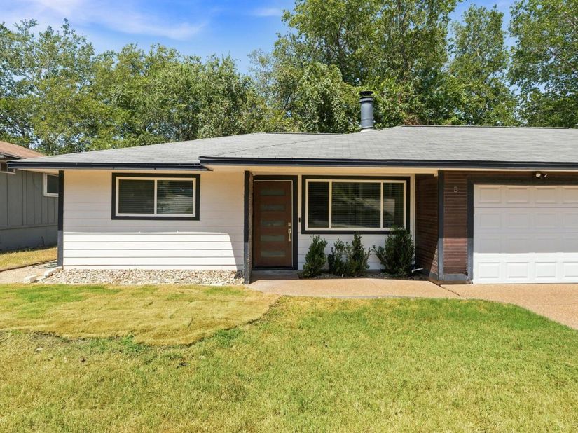 2802 Catalina DR B, Austin TX 78741
