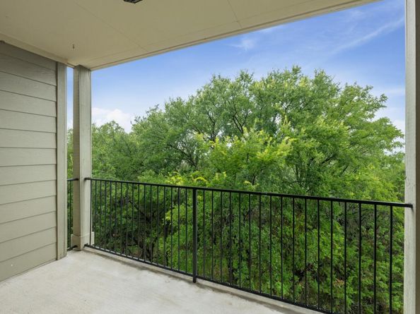 6810 Deatonhill DR 4202, Austin TX 78745