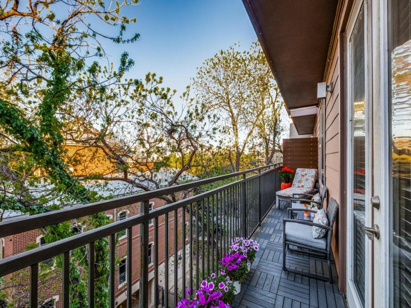 1900 Barton Springs RD 5037, Austin TX 78704