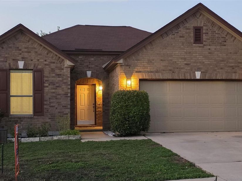 2411 Waizel WAY, Georgetown TX 78626