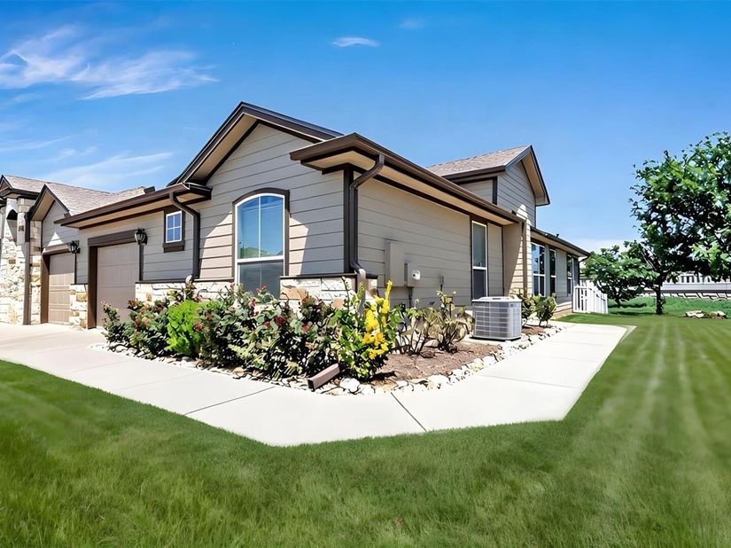 711 Rolling Oak DR 123, Round Rock TX 78664