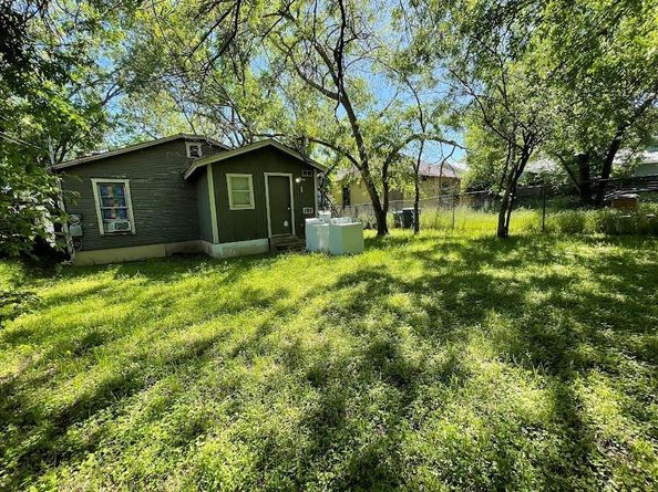 3208 E 16th ST, Austin TX 78721