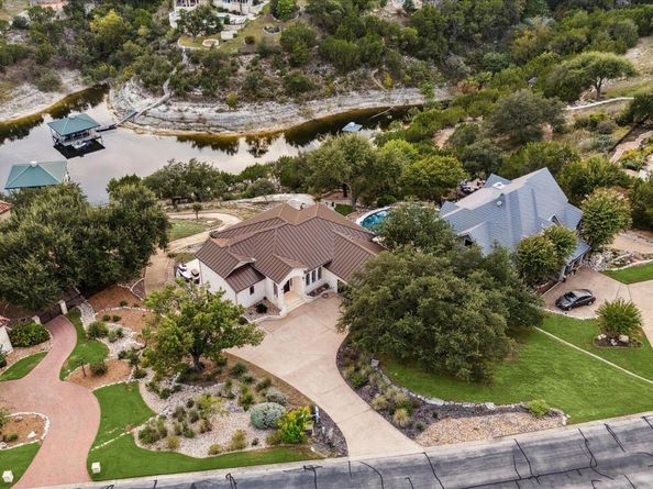 17813 Kingfisher Ridge DR, Lago Vista TX 78645