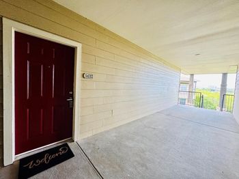 2320 Gracy Farms LN