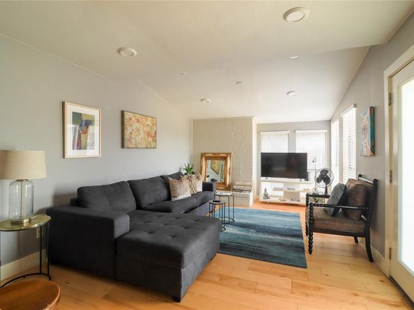 909 Reinli ST 221, Austin TX 78751
