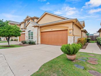 2210 Onion Creek PKWY