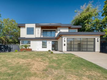5700 Louise Ln