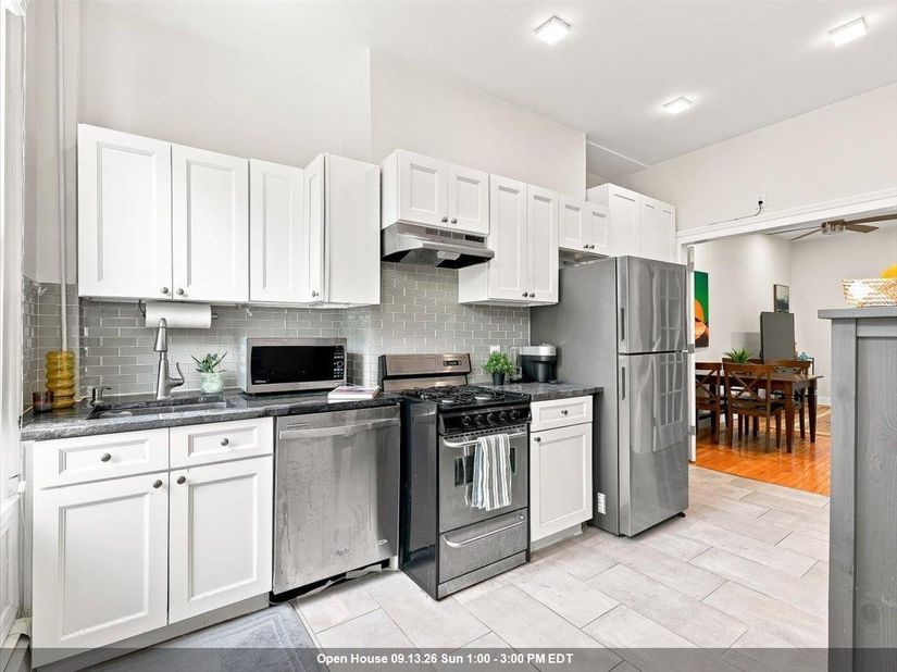 63 Madison St 4, Hoboken NJ 07030