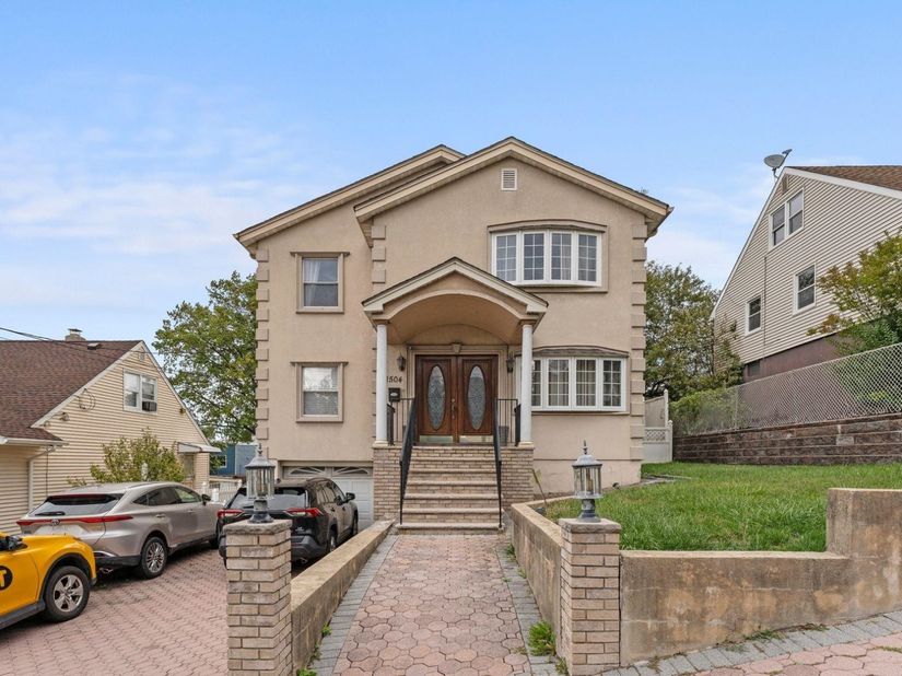 1506 88th St, North Bergen NJ 07047