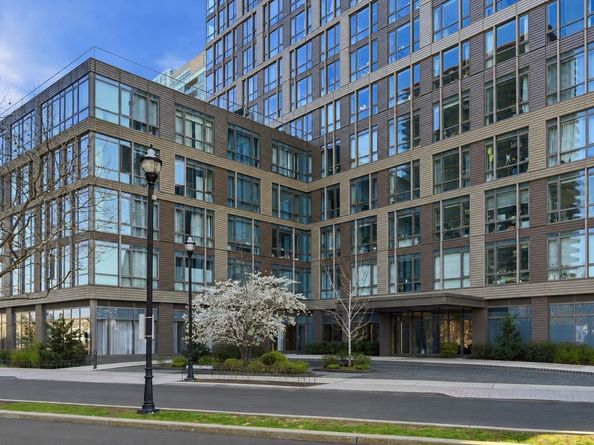 75 Park Lane 901, Jersey City NJ 07310