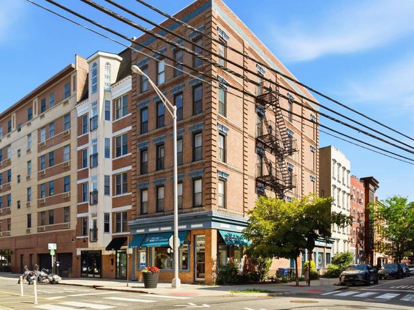 300 1st St 4S, Hoboken NJ 07030