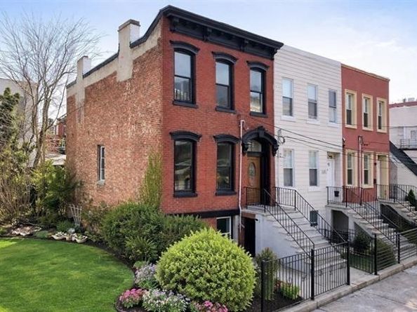 69 Jewett Ave, Jersey City NJ 07304