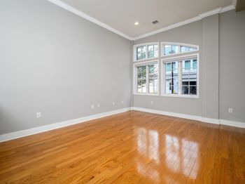61 Grand St