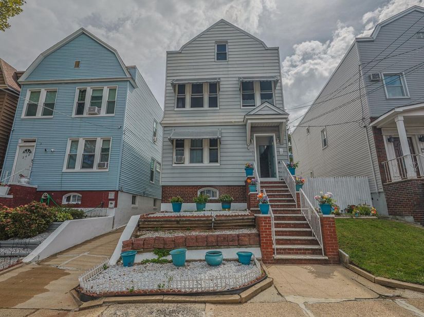 266 Columbia Ave, Jersey City NJ 07307