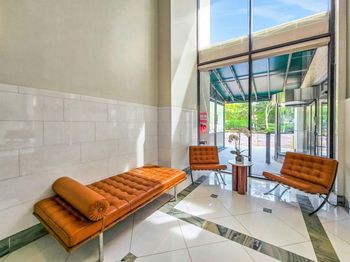 45 River Dr South