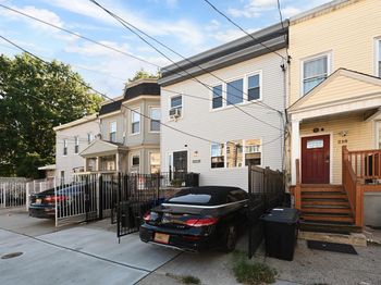220 Delaware Ave