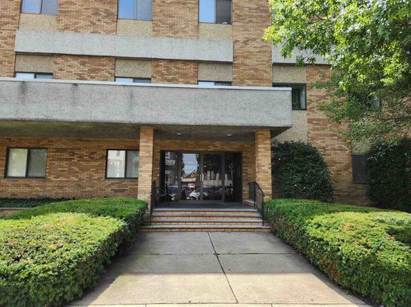 86 West 33rd St 207, Bayonne NJ 07002