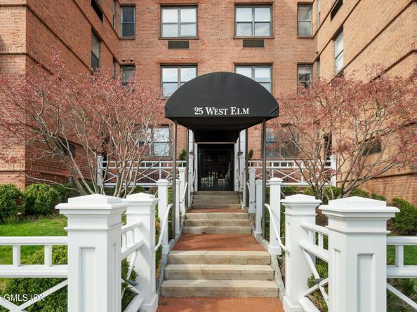 25 W Elm Street 10, Greenwich CT 06830