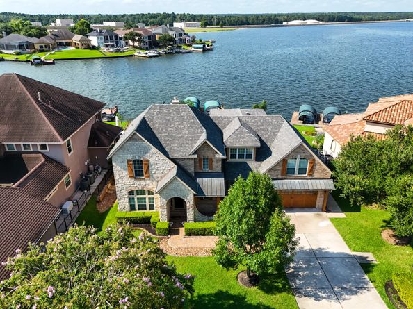 12353 Oak Cove Point, Conroe TX 77304