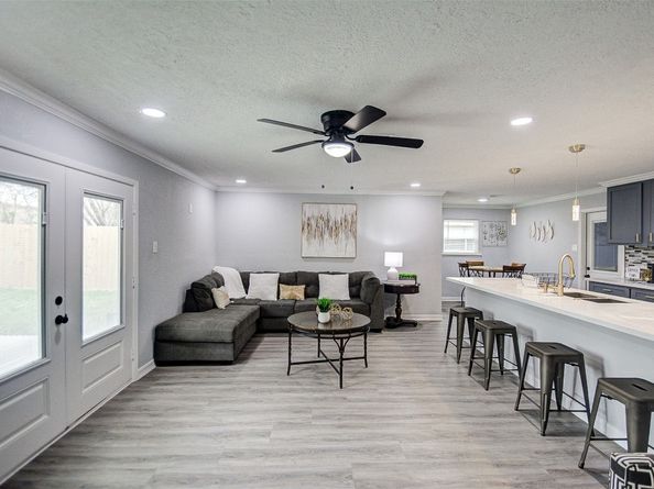 8706 Glen Valley Drive, Houston TX 77061