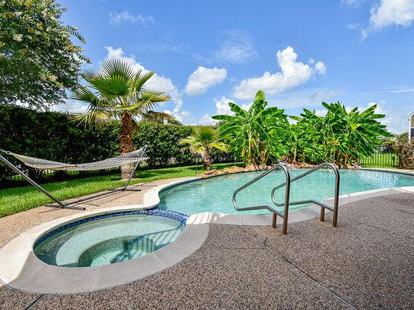 1006 Pointe Loma Drive, Sugar Land TX 77479