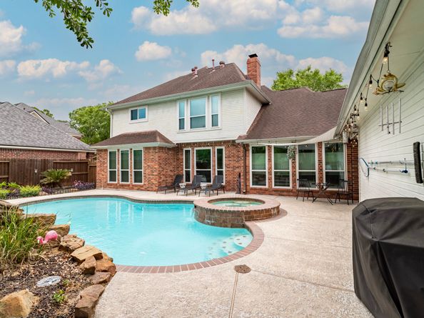 14706 Sandy Creek Drive, Houston TX 77070