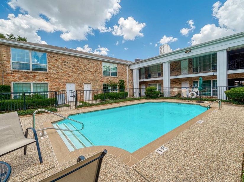 5353 Richmond Avenue 4, Houston TX 77056