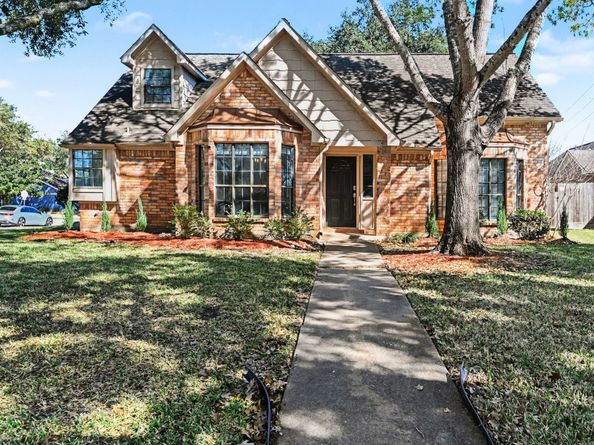 930 Bent Creek Court, Richmond TX 77406