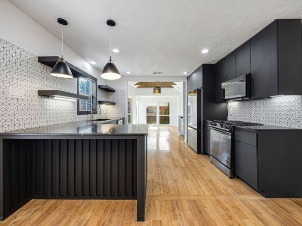 1310 Walton Street, Houston TX 77009