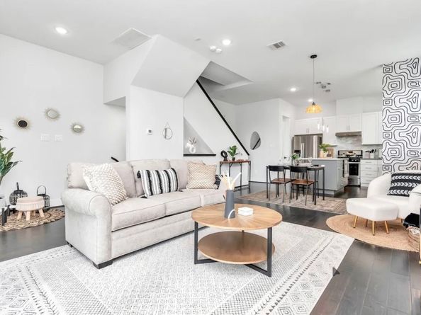 2817 Palm Street, Houston TX 77004