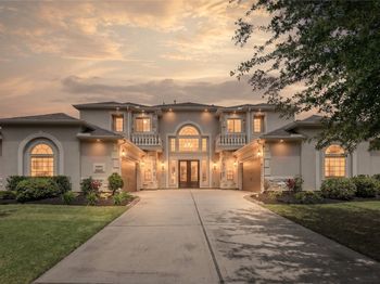 10611 N Sunrise Shores Lane