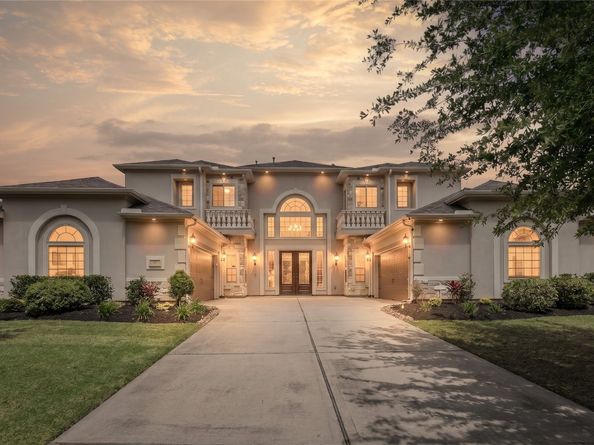 10611 N Sunrise Shores Lane, Cypress TX 77433