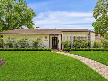7915 Del Monte Drive