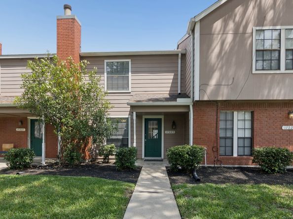 17225 Saturn Lane, Houston TX 77058