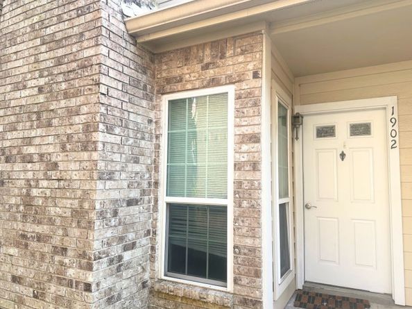 7575 Cambridge Street 1902, Houston TX 77054