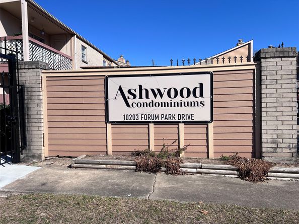 10203 Forum Park Drive 230, Houston TX 77036