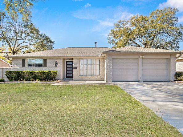 16002 Diana Lane, Houston TX 77062