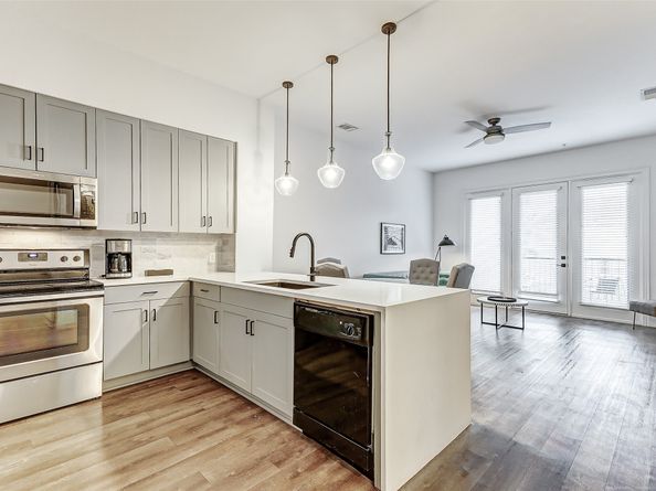 1508 Blodgett Street 306, Houston TX 77004