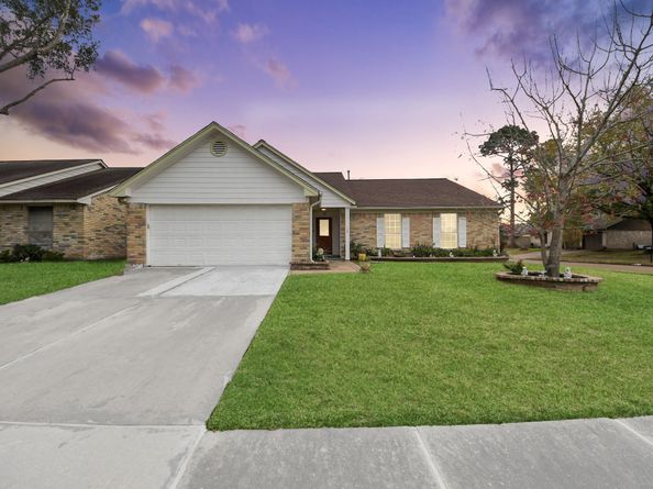 17702 Poppy Trails Lane, Houston TX 77084