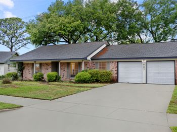 1607 Buescher Drive