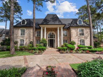 15902 Guinstead Drive