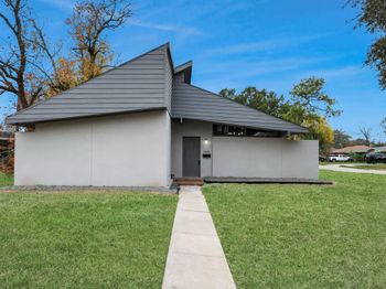 2626 Knotty Oaks Trail