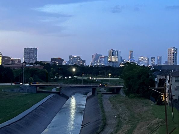 7016 Staffordshire Boulevard, Houston TX 77030