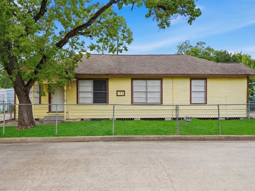 5717 Killough Street, Houston TX 77086