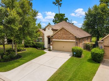 79 W Wading Pond Circle