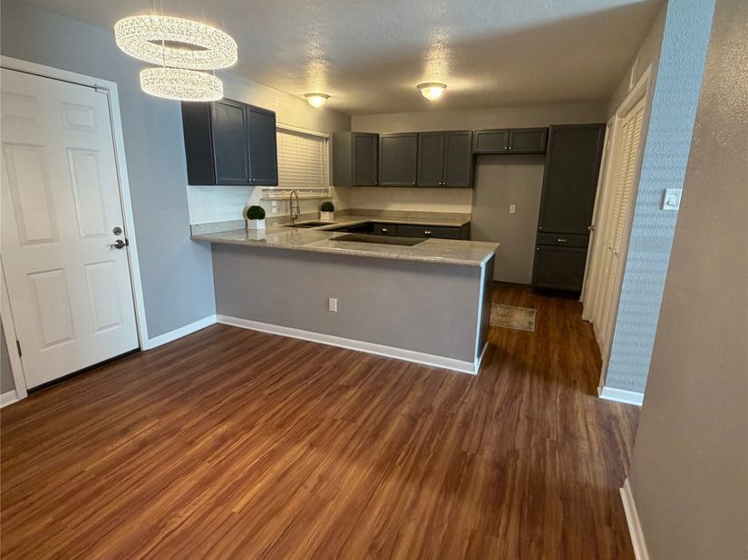 1831 Sherwood Forest Street 20, Houston TX 77043